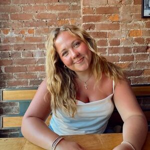 Meet your Posher, Isabelle